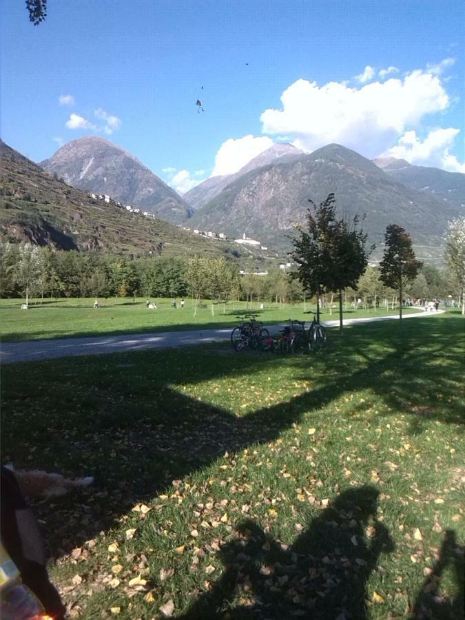 Vila Dietro L'Angolo Sondrio Exteriér fotografie